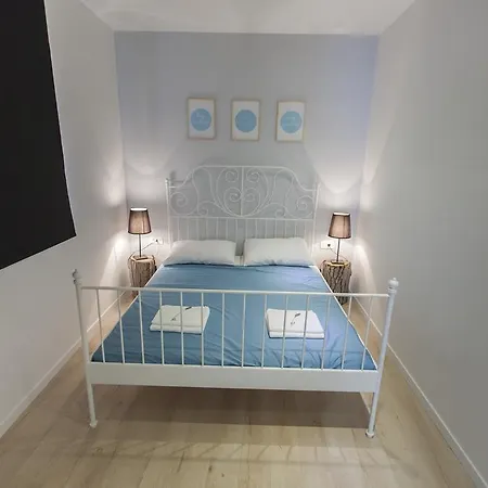 Tomas Apartmán