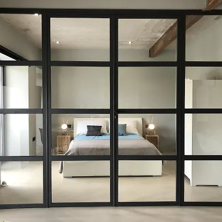 Tomas Apartmán *